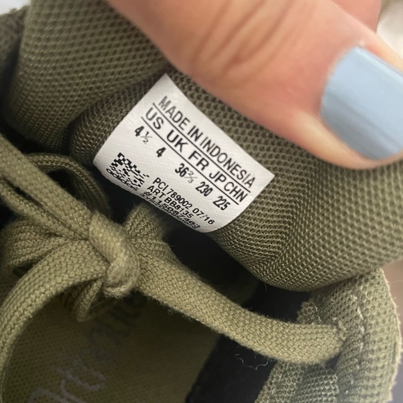 Adidas Superstar - Olive - Brand New - Picture 4 of 6